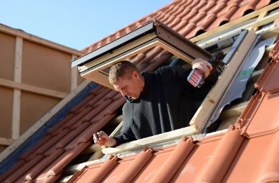 Pose de fenêtres de toit Velux à Malicornay
